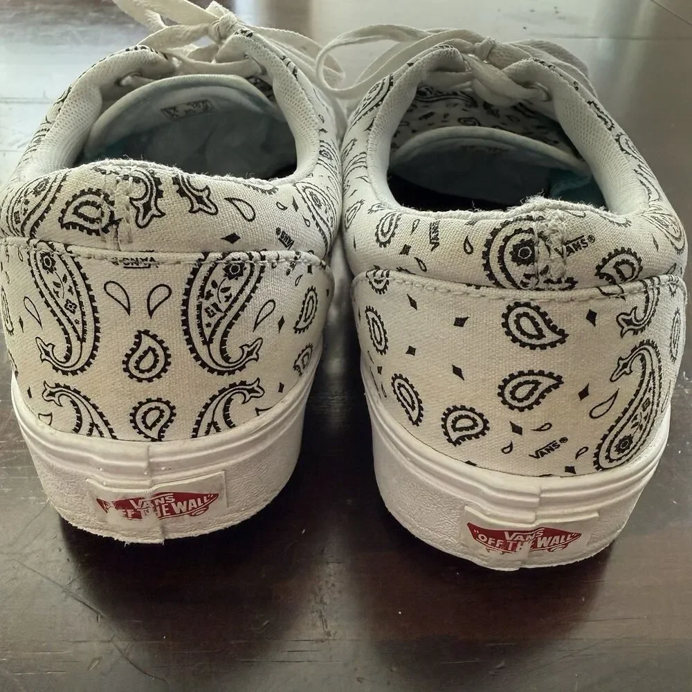 Size 8.5 - Vans ComfyCush Era Paisley - White Bold In Bandana Sneakers - Picture 8 of 9